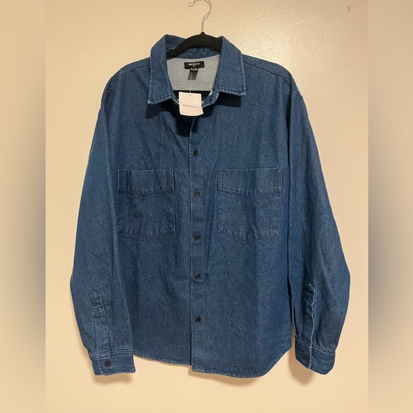 NWT Forever 21 Denim Curved-Hem Shirt - Picture 7 of 9